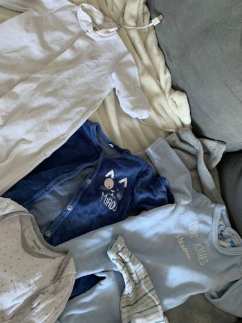 Lot pyjama body pull