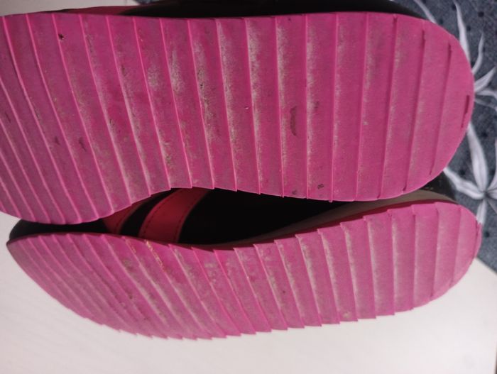 Baskets REEBOK taille 34 - photo numéro 2