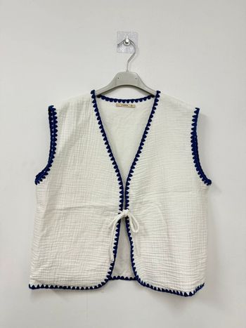 Veste bolero matelassé avec un noeud