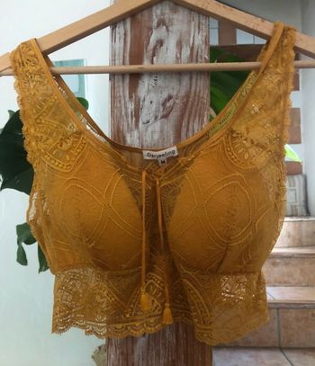 Darjeeling, brassière en dentelle, moutarde T : M neuve