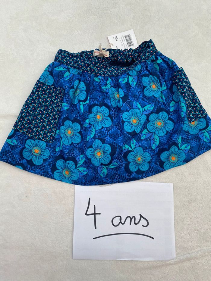 Très belle jupe dpam du pareil au même neuf 4 ans
