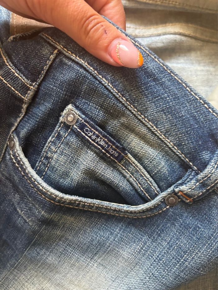 Jean Calvin Klein jeans - coupé évasée - taille 38/M - en très bon état - photo numéro 7
