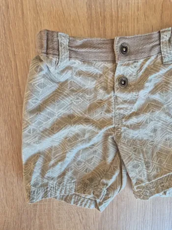 Short beige 12 mois