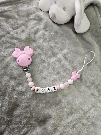 Attache tétine personnalisée