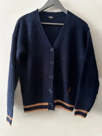 Joli gilet 12 ans état neuf