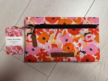 Pochette Cabaia neuve LAURA DELEUZE