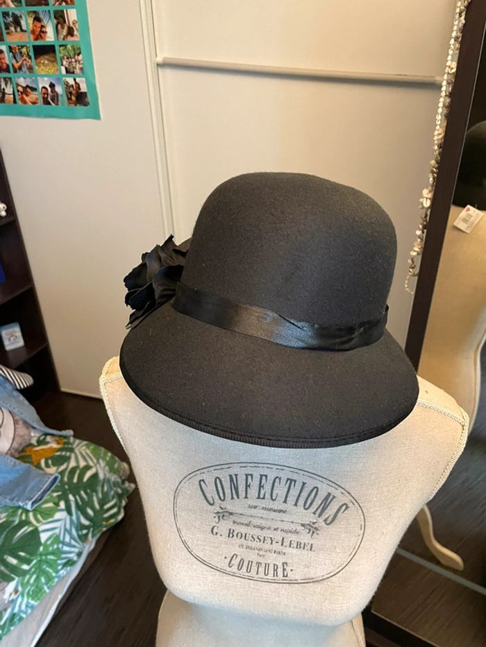 Chapeau Love noir neuf avec étiquette - photo numéro 2