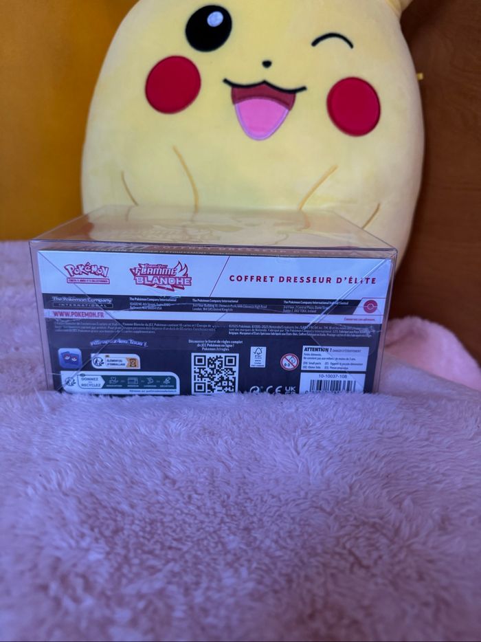 Pokémon ETB Flamme Blanche EV10.5 FR 🇫🇷neuve et scellée - photo numéro 5