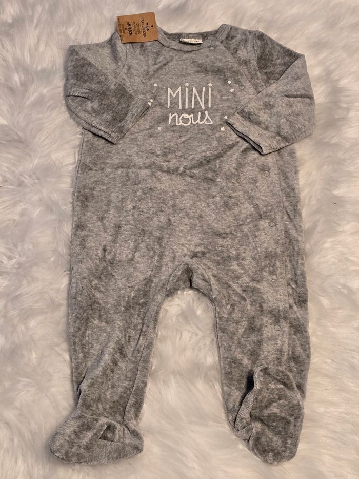 NEUF (non porté)🏷 🤩😍🫶🏻superbe pyjama 6 MOIS mixte 🤩😍🫶🏻 - photo numéro 2