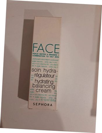 Creme Visage soin hydra-regulateur Peaux mixtes à grasses