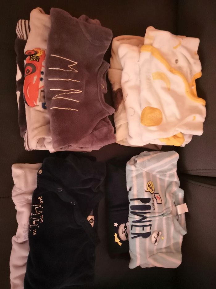 Vêtements bébé 1mois - photo numéro 2