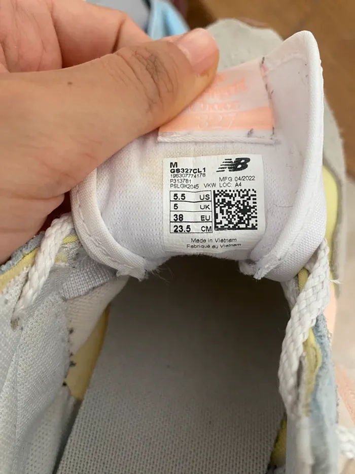 New Balance 38 - modèle 327 - photo numéro 3