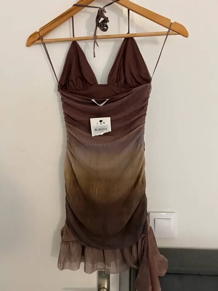 Robe courte - photo numéro 2