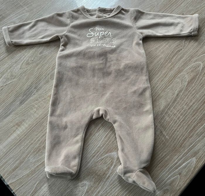 Lot de 10 pyjamas bébé 1 pièce