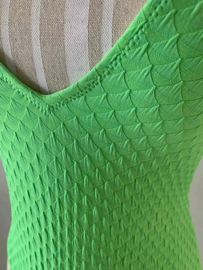 Sublime maillot de bain vert néon décolleté plongeant Undiz taille xs très bon état - photo numéro 7