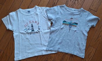 Lot 2 t shirts
