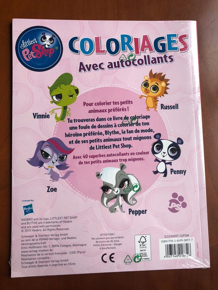 Cahier de coloriage Petshop avec autocollants - photo numéro 2