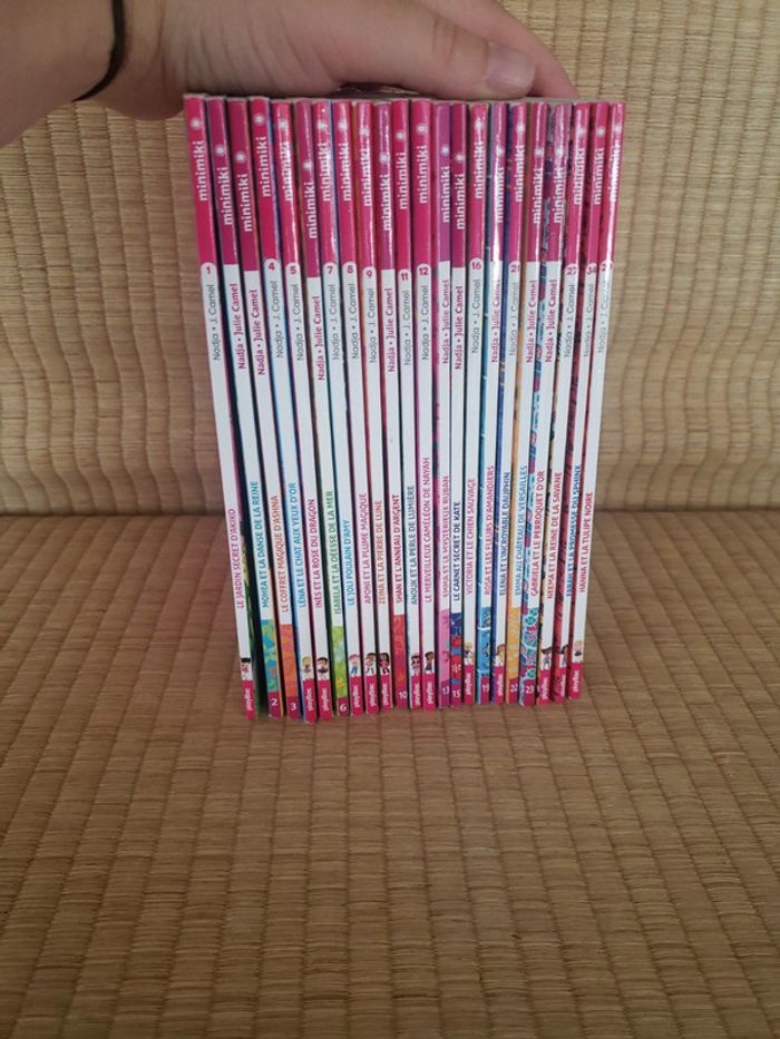 22 livres minimiki découvre le monde