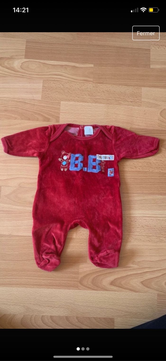 Pyjama en coton rouge - 1 mois bébé