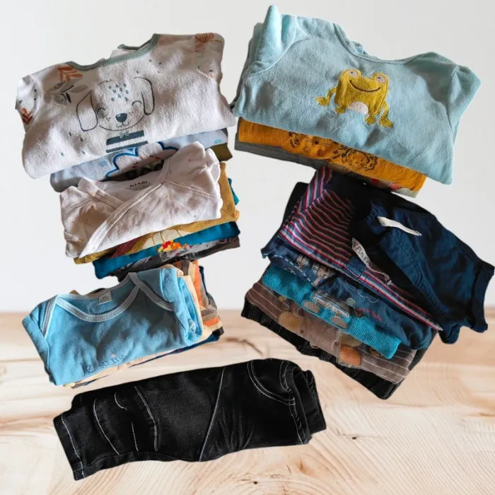 Lot de 24 vêtements bébé - 6 mois