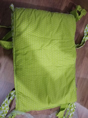 Vends tour de lit vert pomme