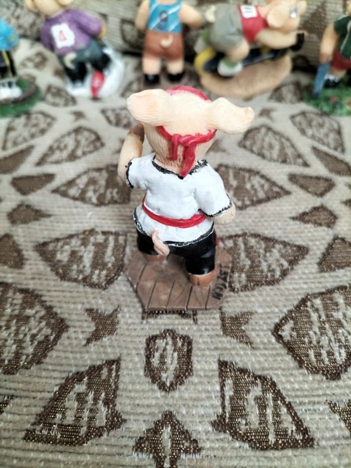 Figurine Sports cochon série Boizet (unité) - photo numéro 17