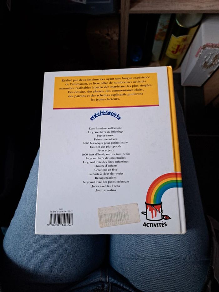 Livre 1000 bricolage pour petites mains - photo numéro 2