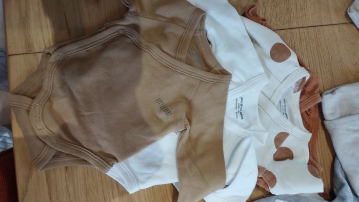 Lot vêtements bébé – Taille naissance – Neuf - photo numéro 3
