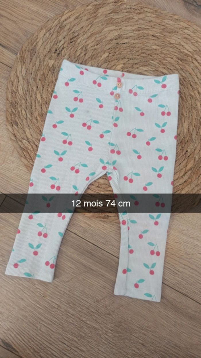 Legging côtelé Kiabi 12 mois blanc et cerise