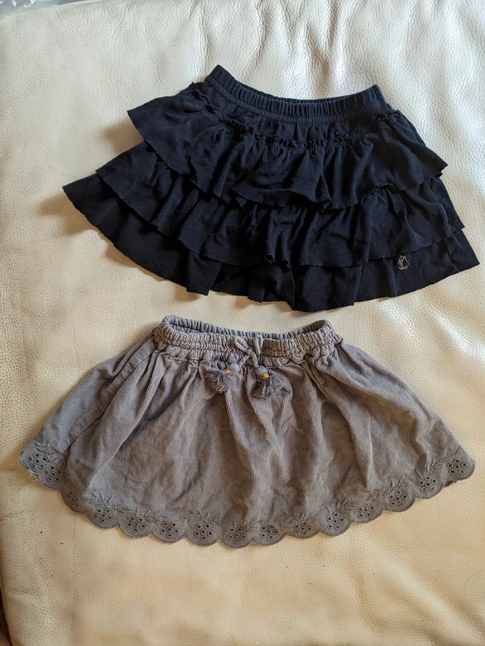 Lot de 2 jolies jupes bleues Petit Bateau et Zara 12-18 mois