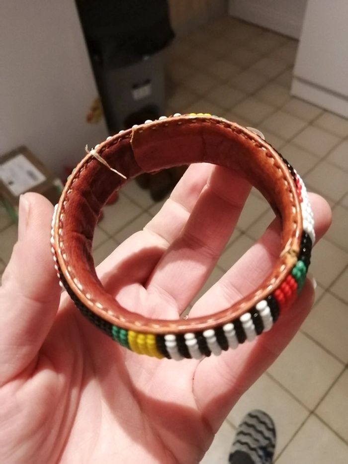 Bracelet cuir et perles - photo numéro 4