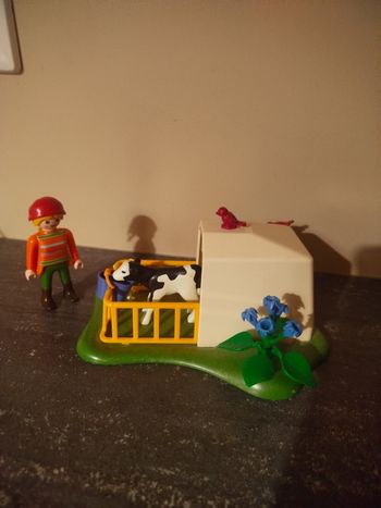 Éleveuse de veau Playmobil