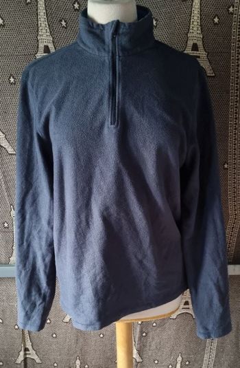 Pull d'hiver taille M-L