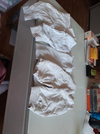 4 leggings