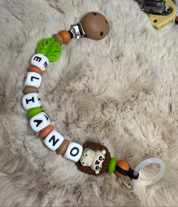 Attache tétine hérisson avec adapteur mam