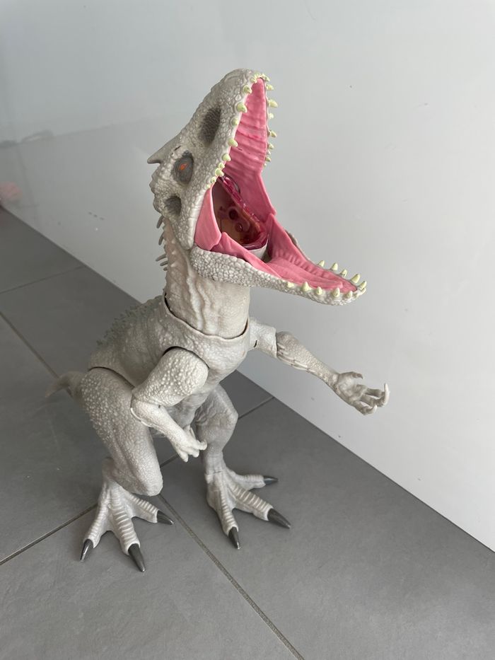 Très grand dinosaure Indominus Rex Jurassic World Figurine