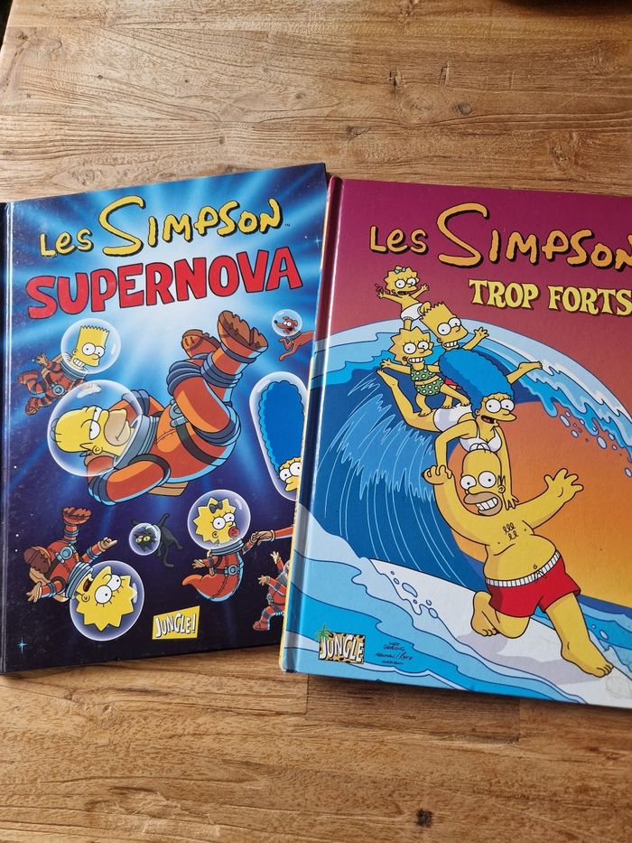 Lot de 2 bd les simpson