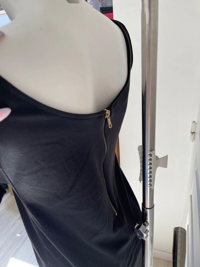 Robe noire - photo numéro 7