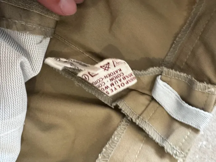 Pantalon beige, très bon état, 34x95cm - photo numéro 2