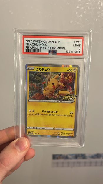 Pikachu 124/S-P – Promo Japonais 2020 – PSA 9 Mint