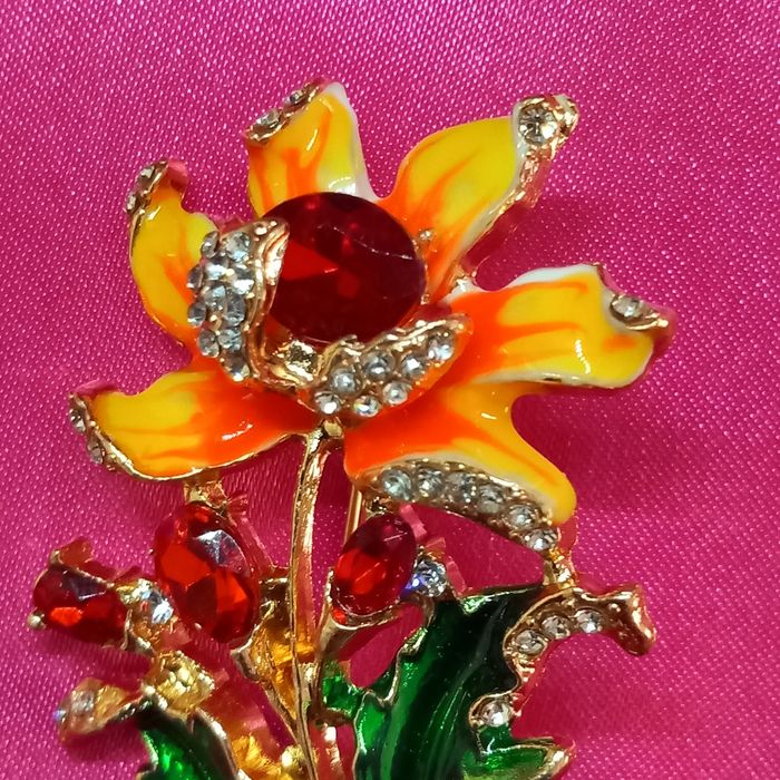 Broche tournesol en métal doré et strass - photo numéro 9
