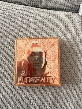 Palette highlighter huda beauty