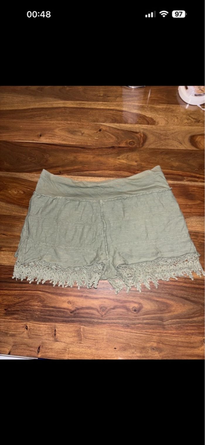 Short kaki - photo numéro 6