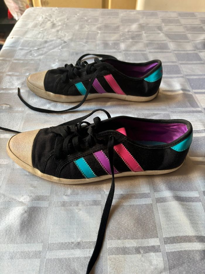 Baskets basses adidas 39 - photo numéro 2