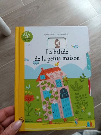 Livre la balade de la petite maison