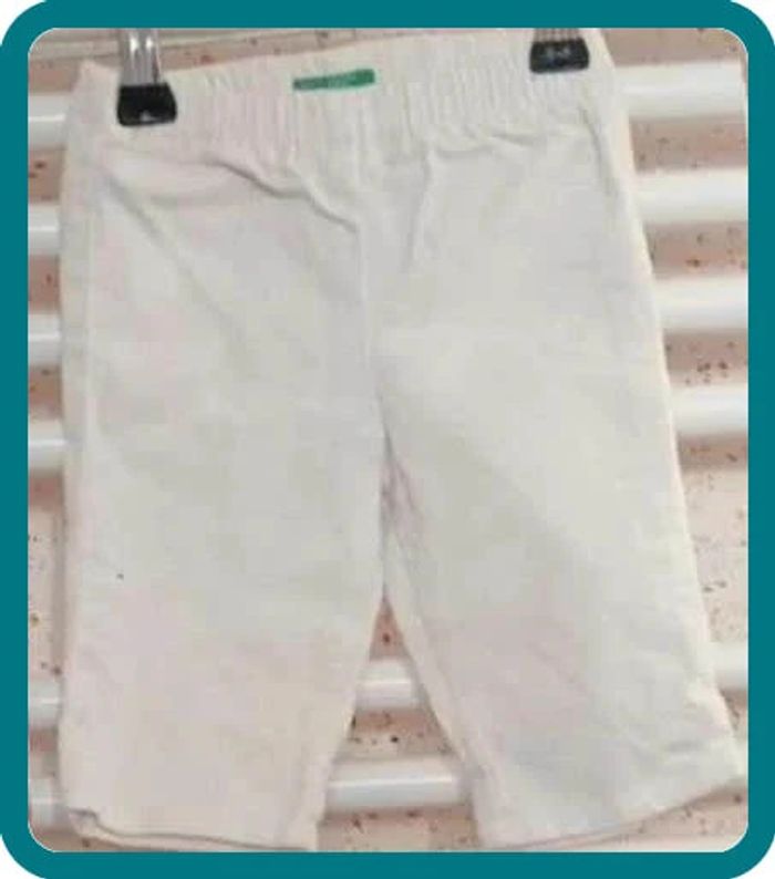 Pantalon en velours blanc United Colors of Benetton Taille 1 / 3 mois - photo numéro 2
