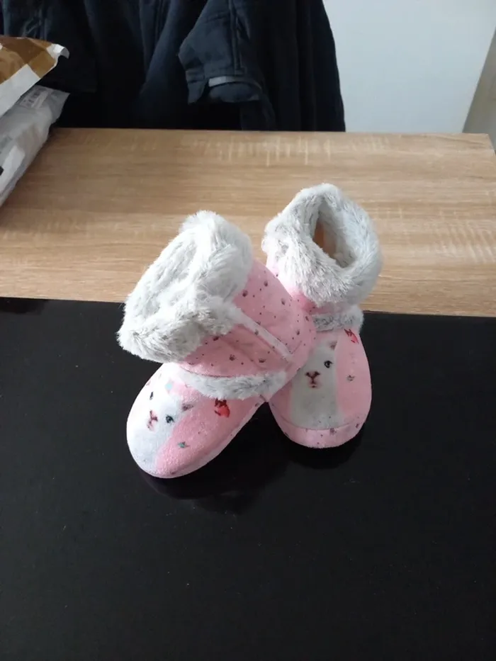 Chaussons fille 24 - photo numéro 6