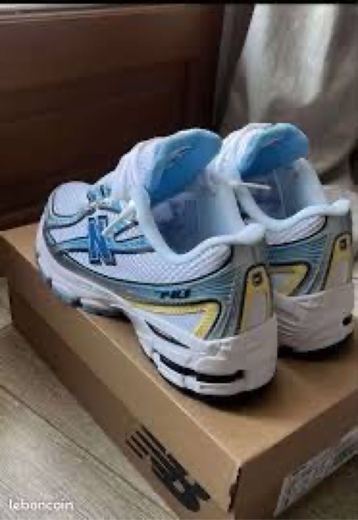 New Balance 740 rétro bleu gris jaune blanc 34 - photo numéro 3