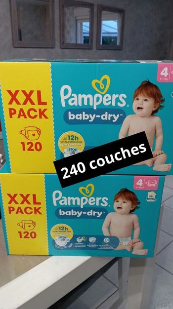 Les 2 Grand pack xxl baby dry taille 4 neuf