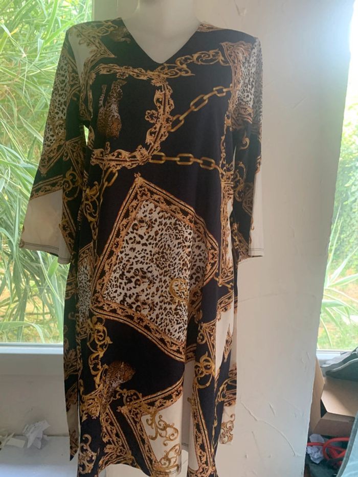 Robe droite à motif fluide manches 3/4 taille 38 - photo numéro 3